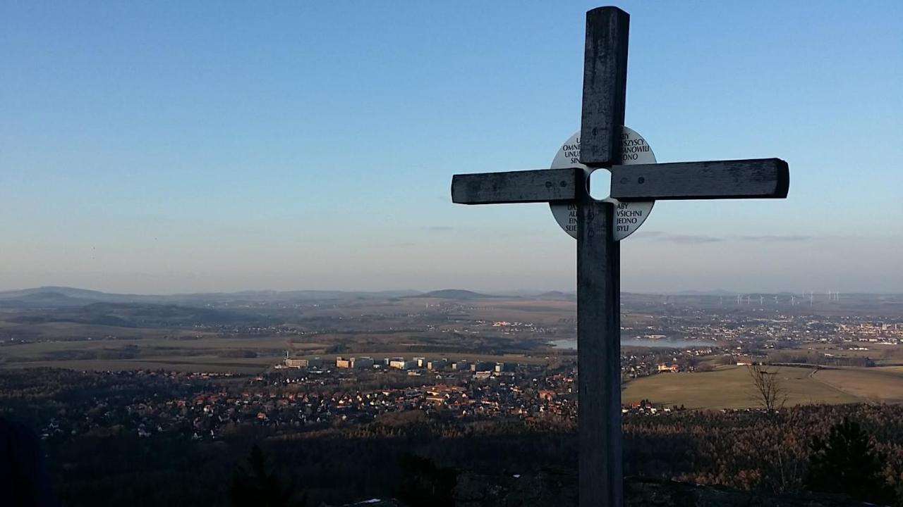 Urlaubsdomizil Am Toepfer - Ferienwohnungen In Olbersdorf エクステリア 写真